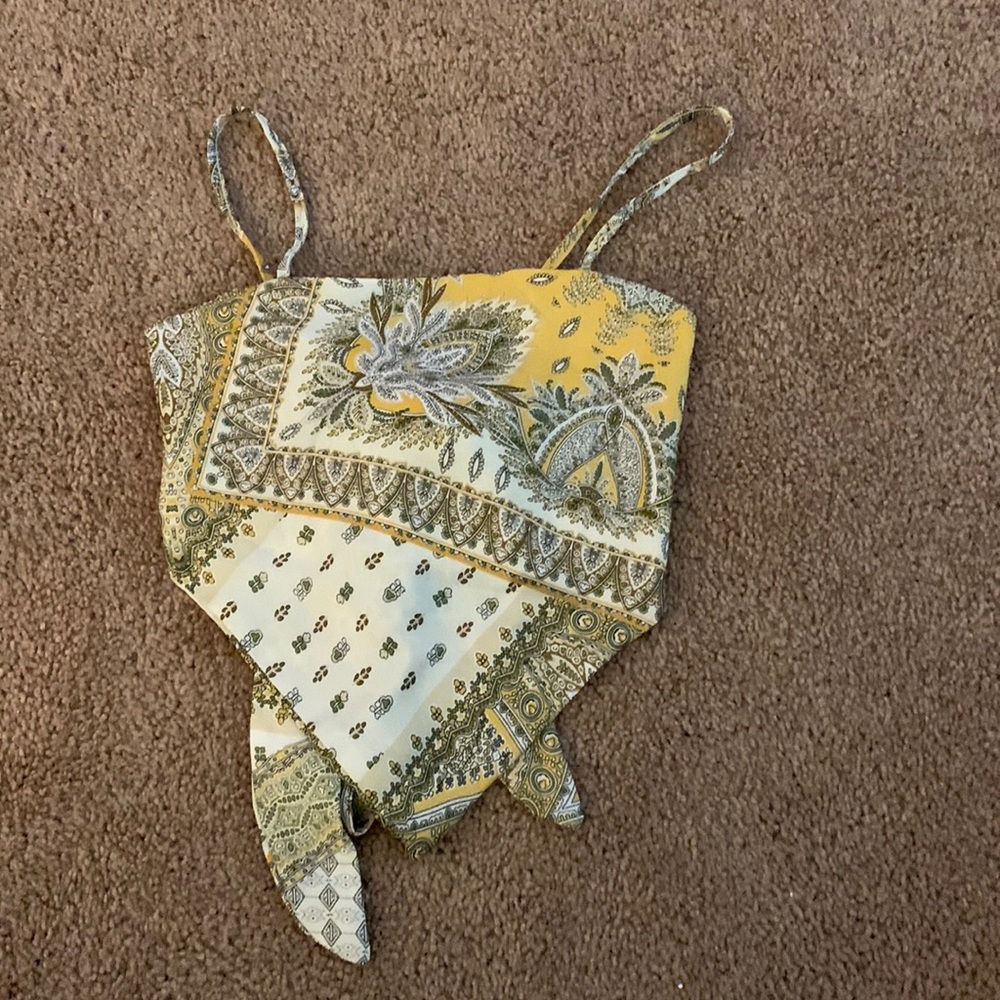 Tie back bandana crop top - size medium, never been worn